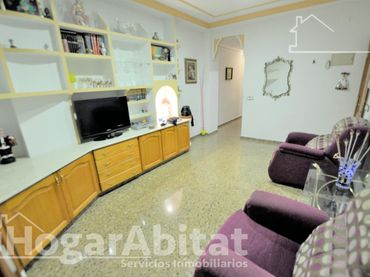 Casa en venta en Calle Poeta Llorente