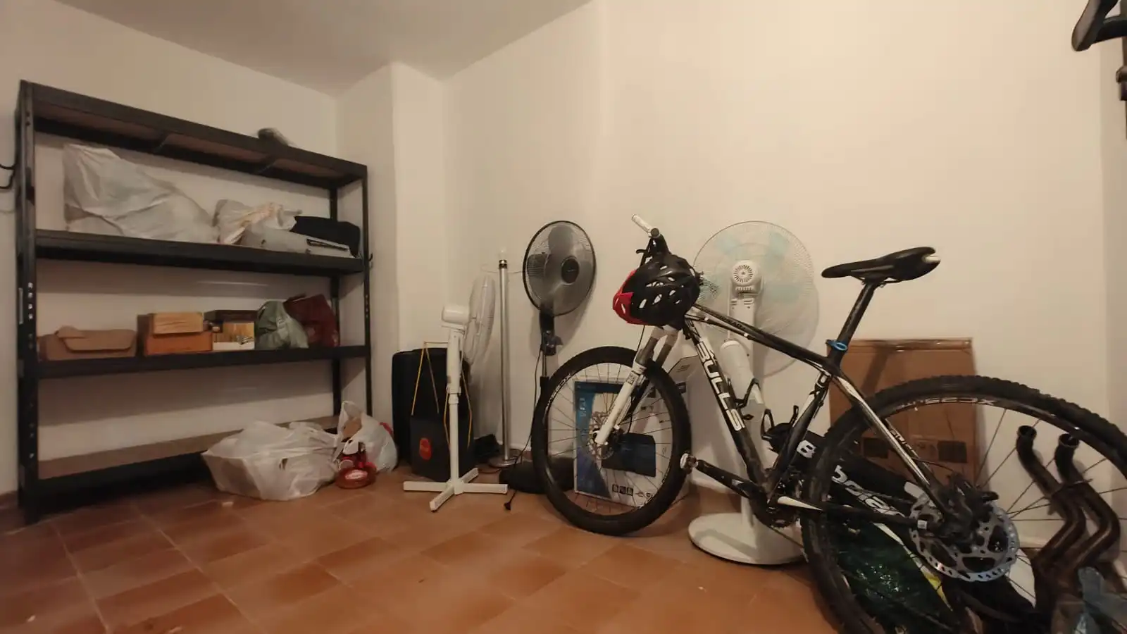 Flat for sale in Valencia  with Air Conditioner, Furnished and Oven
