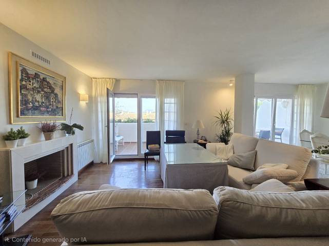 Casa-chalet en Venta en FEDERICO FELLINI en Parque Clavero