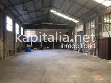 Nave industrial en venta en Bocairent