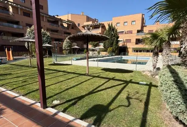 Appartamento con piscina in affitto a Yebes - Valdeluz, imagen 22