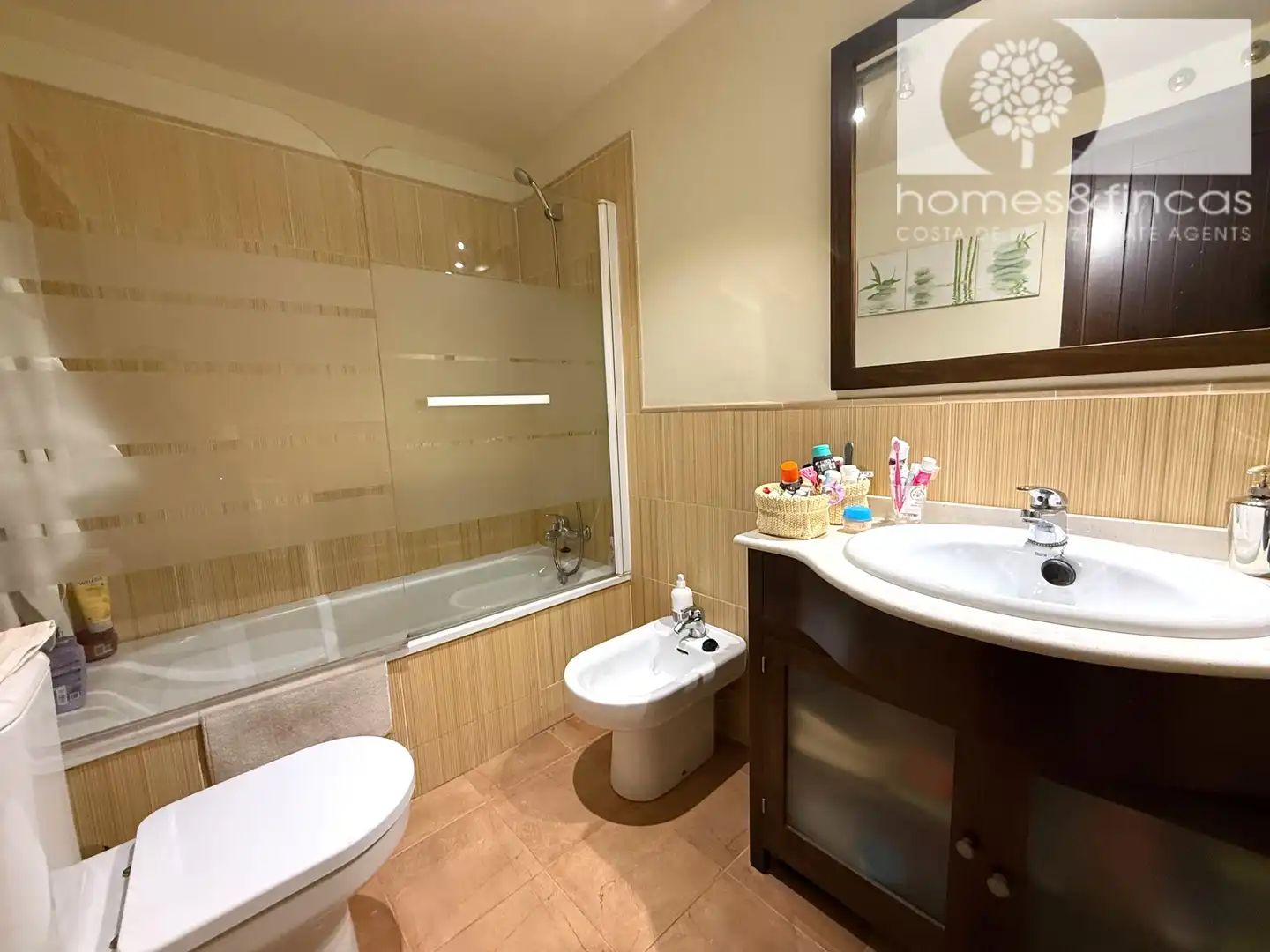 Bathroom of Flat for sale in Ayamonte  with Air Conditioner, Terrace and Furnished