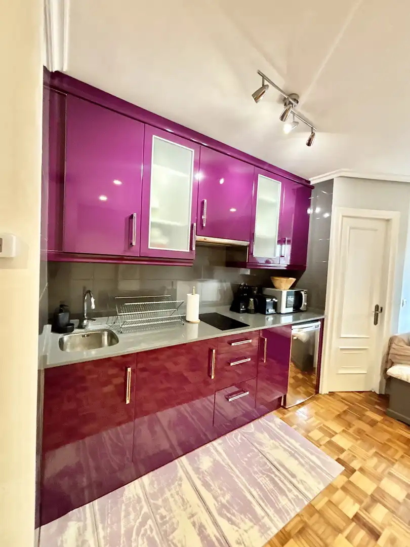 Cocina de Ático en venta en Oviedo  con Calefacción y Parquet