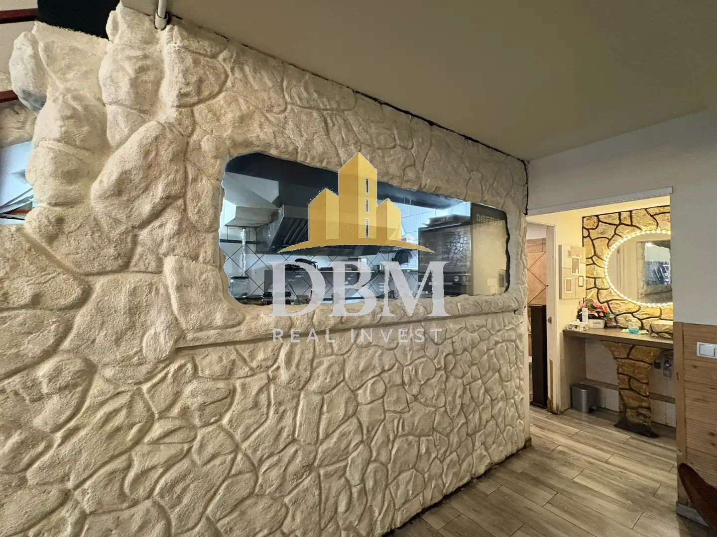 Business premises for transfer in Sant Martí, imagen 8
