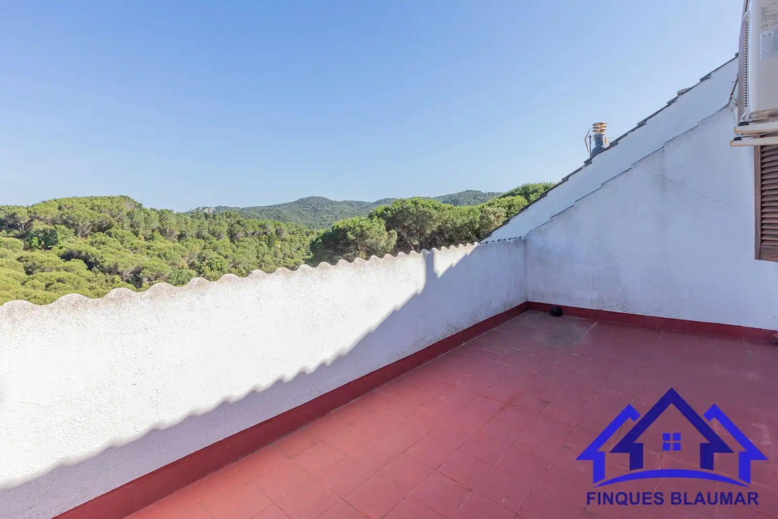Terrassa de Casa o xalet en venda en Sant Iscle de Vallalta amb Aire condicionat, Calefacció i Jardí privat
