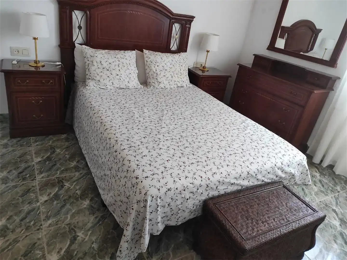 Schlafzimmer von Country house zur Miete in Pinet mit Klimaanlage und Balkon