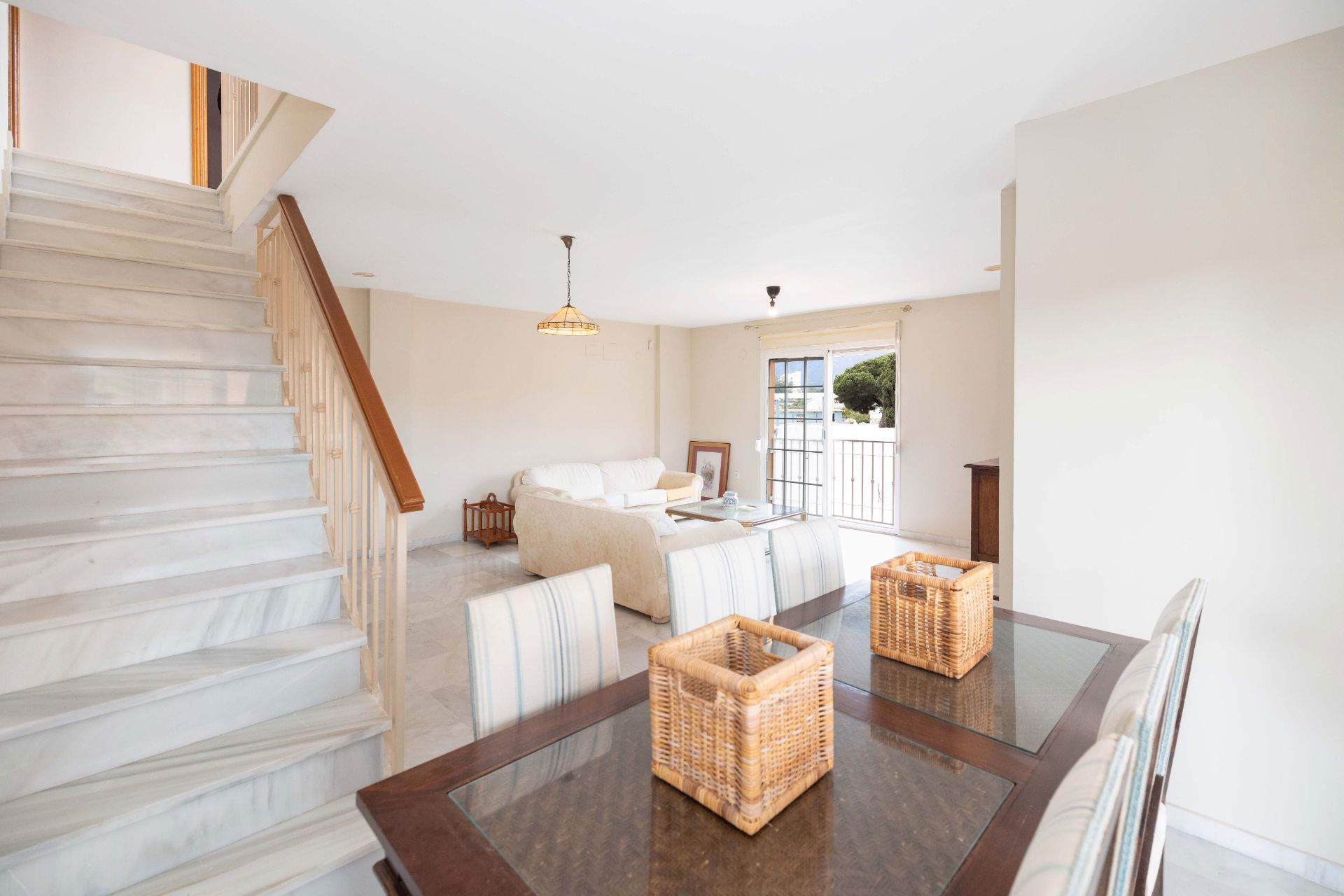 Living room of Attic for sale in Marbella  with Air Conditioner, Terrace and Storage room