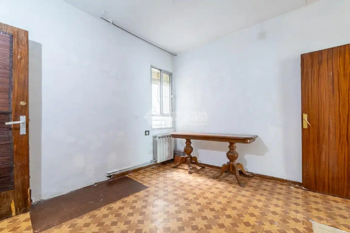 Piso en venta en Madrid con Calefacción y Terraza