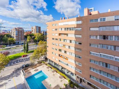 Exterior view of Flat for sale in  Madrid Capital  with Heating, Terrace and Community pool