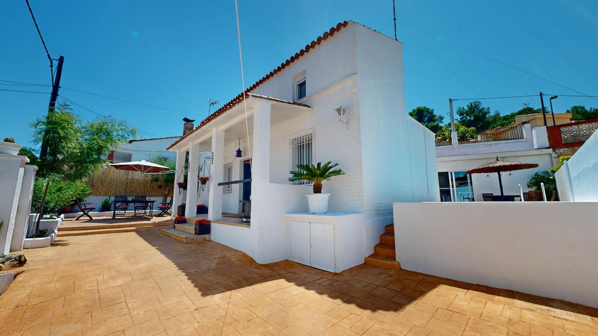 Exterior view of House or chalet for sale in Torrent  with Air Conditioner, Heating and Private garden
