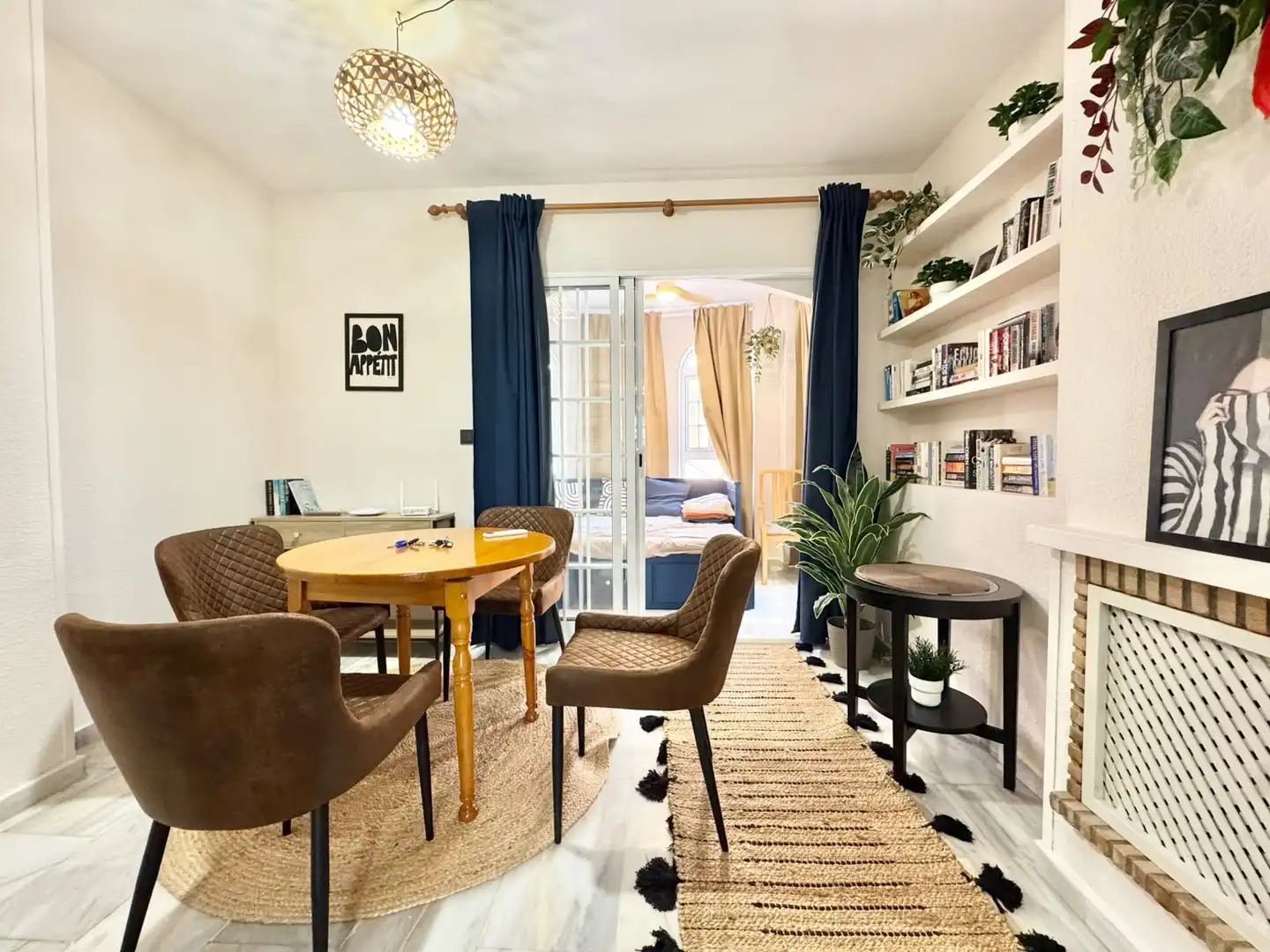 Comedor de Piso de alquiler en Torrevieja con Aire acondicionado, Calefacción y Amueblado