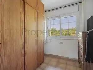 Habitación de Casa adosada en venta en Sant Cugat del Vallès con Aire acondicionado, Calefacción y Jardín privado