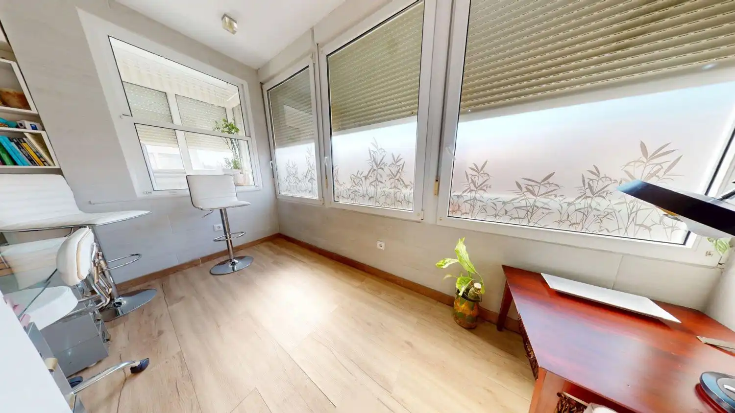 Bedroom of Flat for sale in Sevilla  with Air Conditioner and Parquet flooring