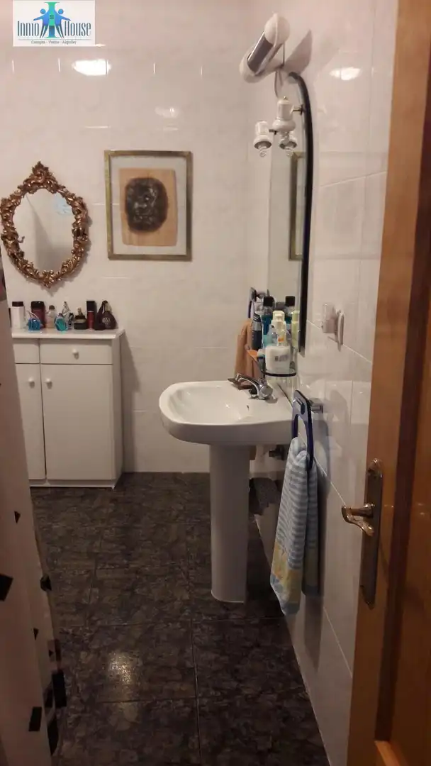 Bathroom of Houses for sale in Alcaraz  with Terrace, Furnished and Balcony