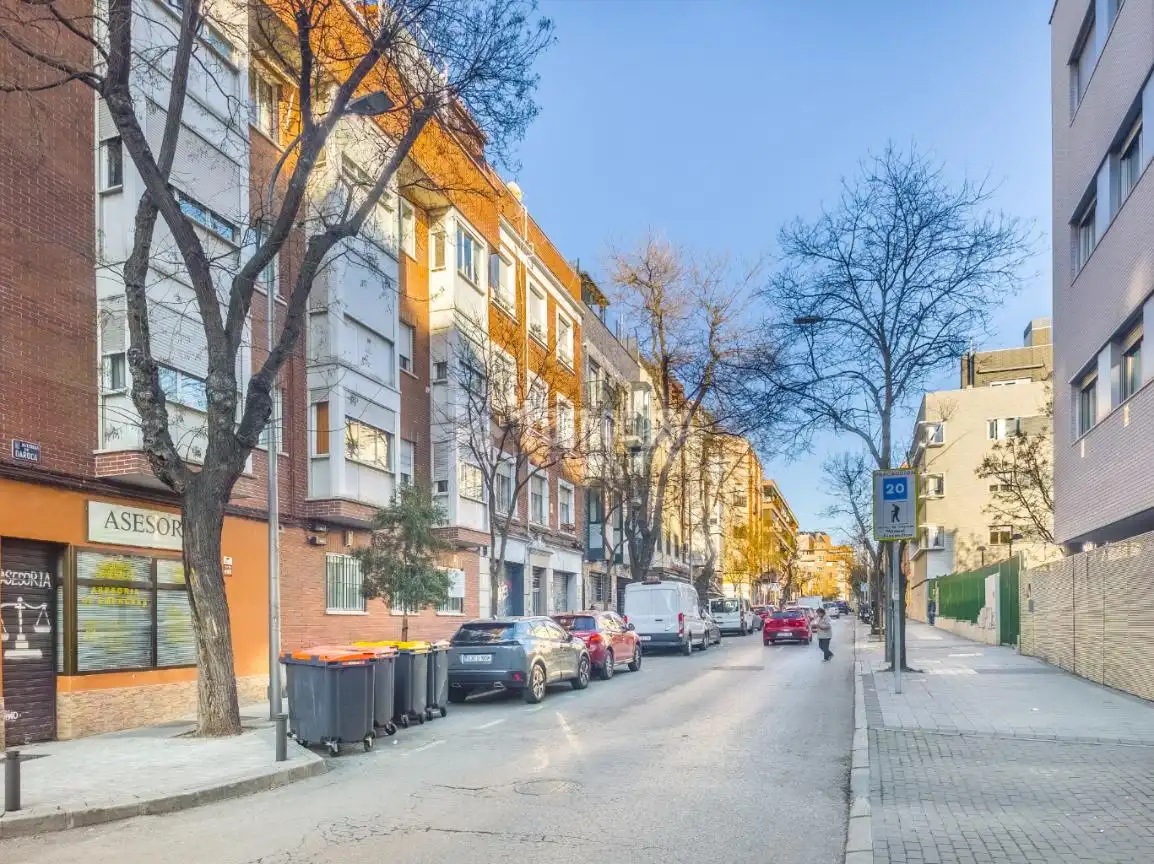Vista exterior de Piso en venta en Madrid con Aire acondicionado, Calefacción y Terraza