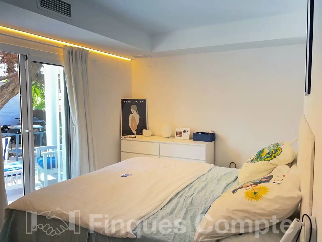 Dormitori de Casa o xalet en venda en Roda de Berà amb Aire condicionat, Jardí privat i Terrassa