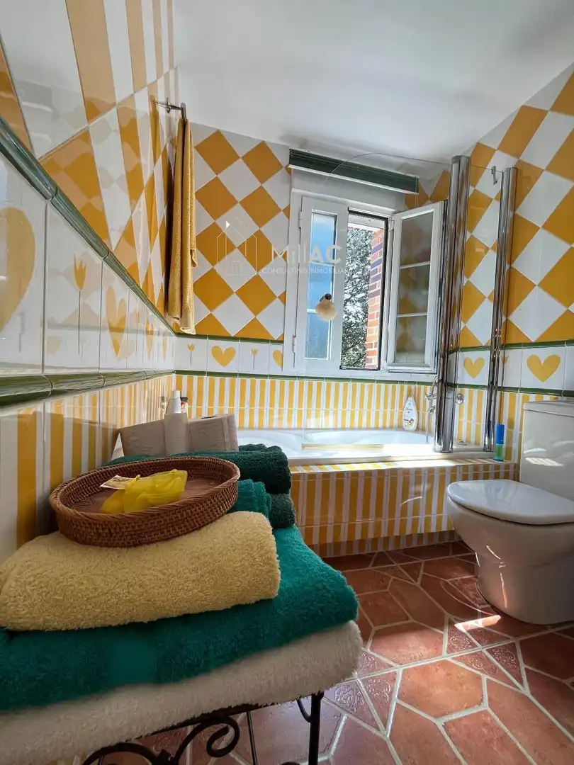 Bathroom of Houses for sale in El Espinar  with Heating, Private garden and Terrace
