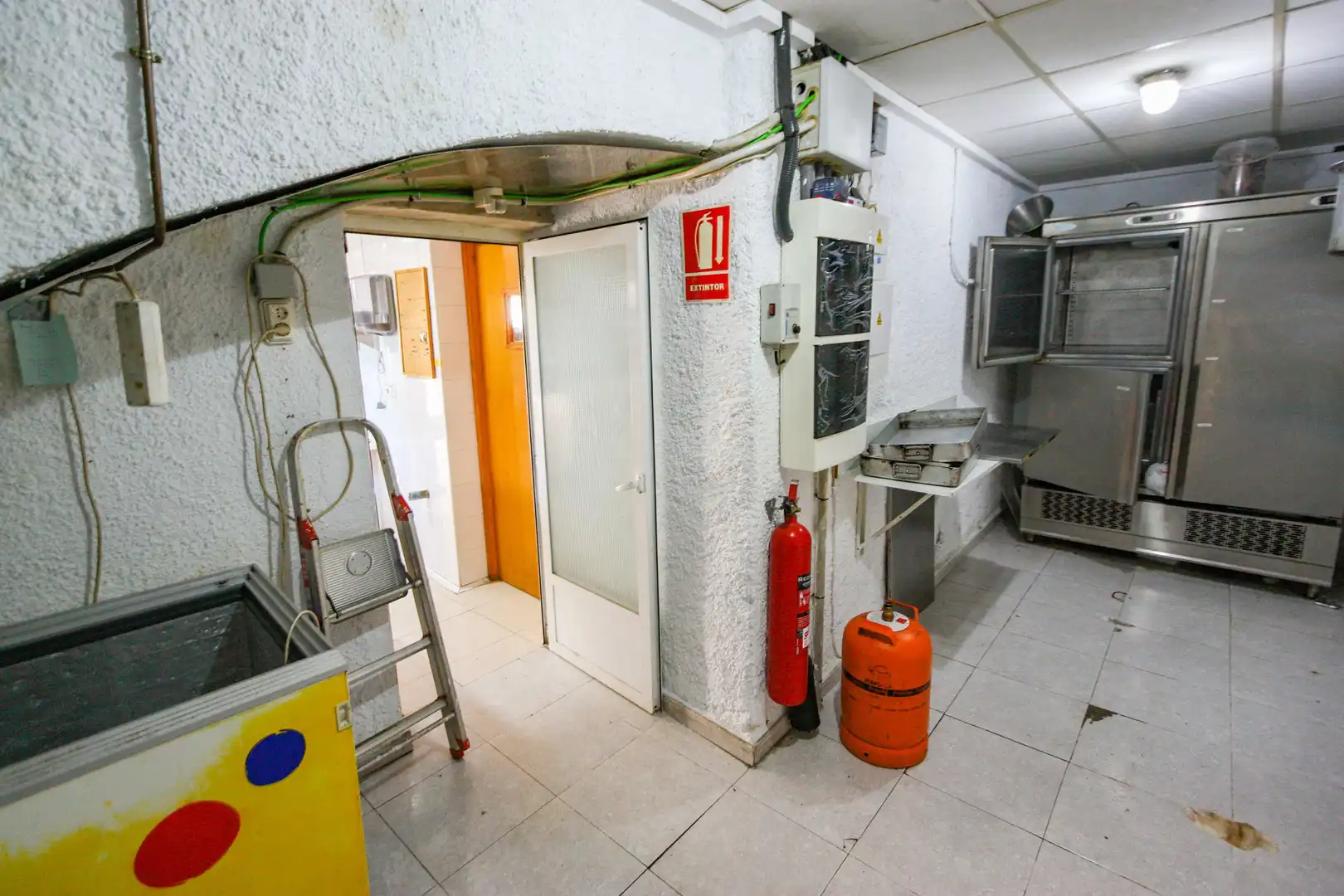 Gewerbefläche zum Verkauf in Orba, imagen 12