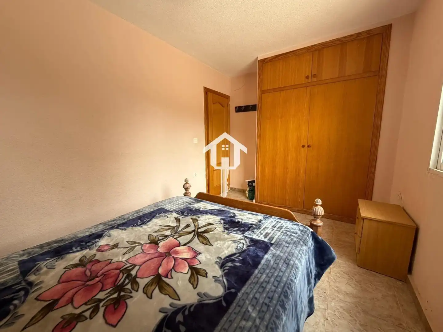 Habitación de Piso en venta en Alicante / Alacant con Jardín privado, Trastero y Piscina