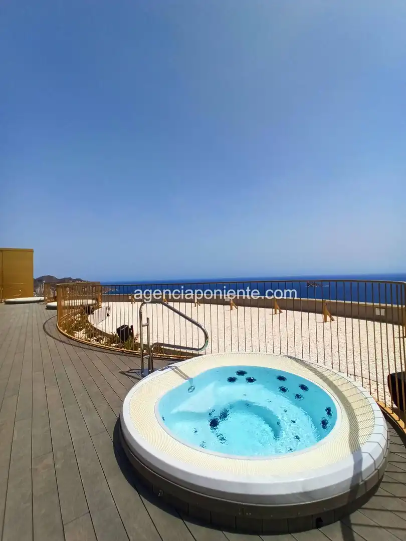 Apartament de lloguer a Avenida Mexico, Playa Poniente