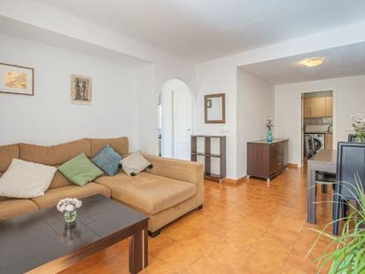 Living room of Flat for sale in Mijas  with Terrace, Furnished and Oven