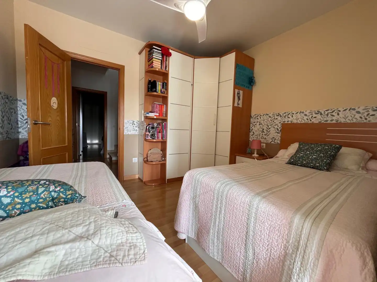 Habitación de Casa adosada en venta en Montilla con Aire acondicionado, Terraza y Amueblado
