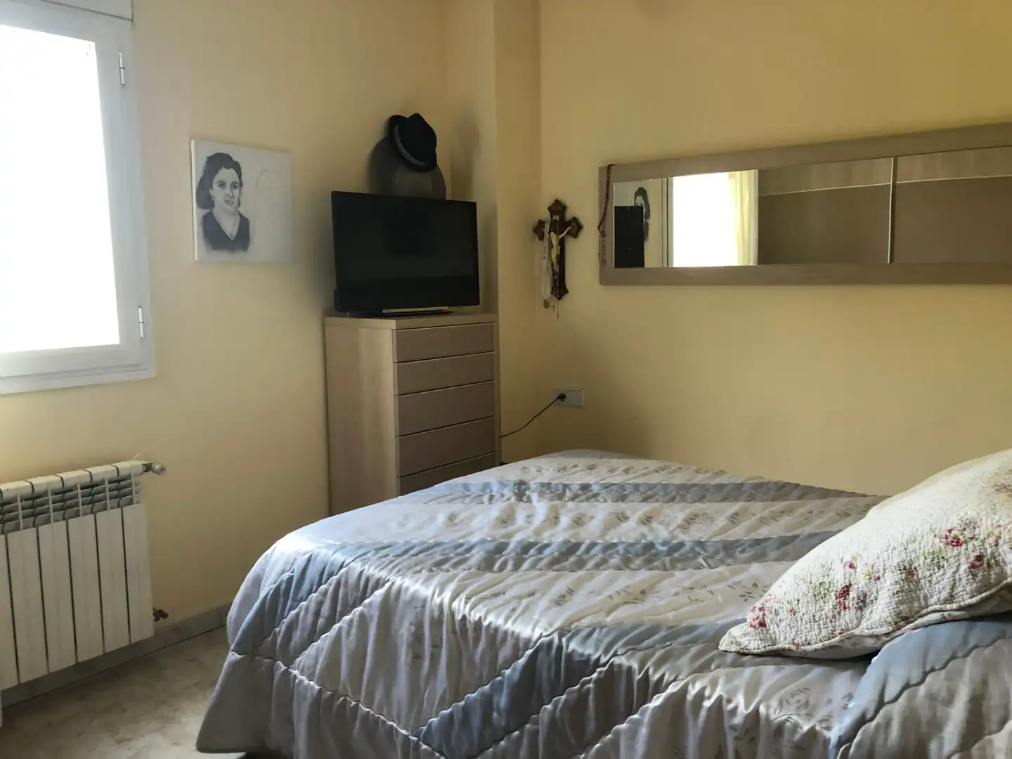 Dormitori de Pis en venda en Figueres amb Aire condicionat, Calefacció i Moblat