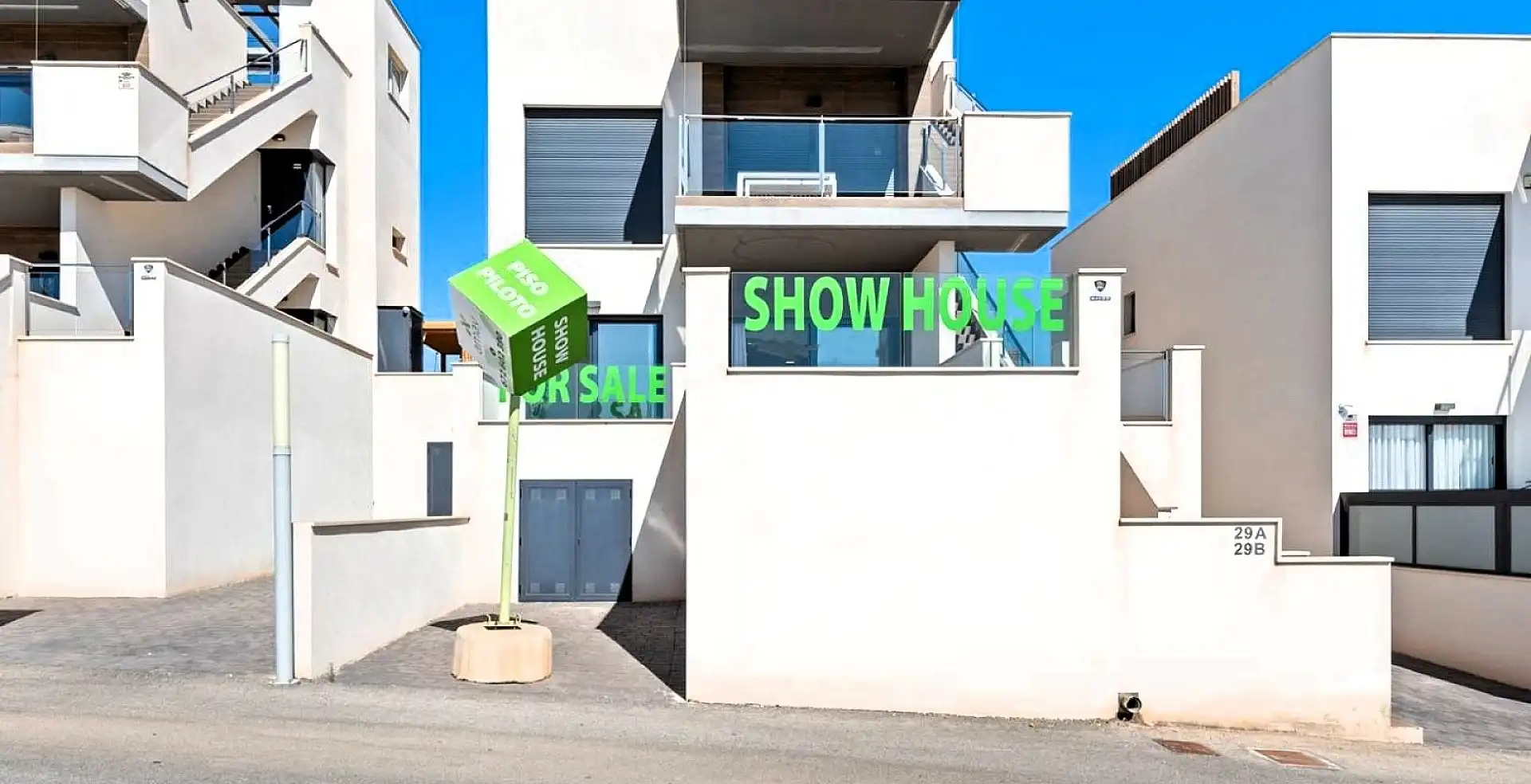 Exterior view of Houses for sale in San Miguel de Salinas
