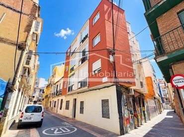 Piso con ascensor en venta en Calle HUERTO DEL CONDE