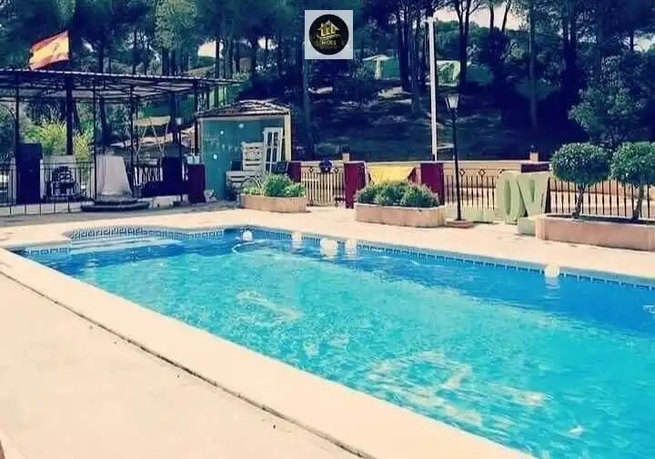Piscina de Casa o xalet en venda en Andújar amb Calefacció, Terrassa i Traster