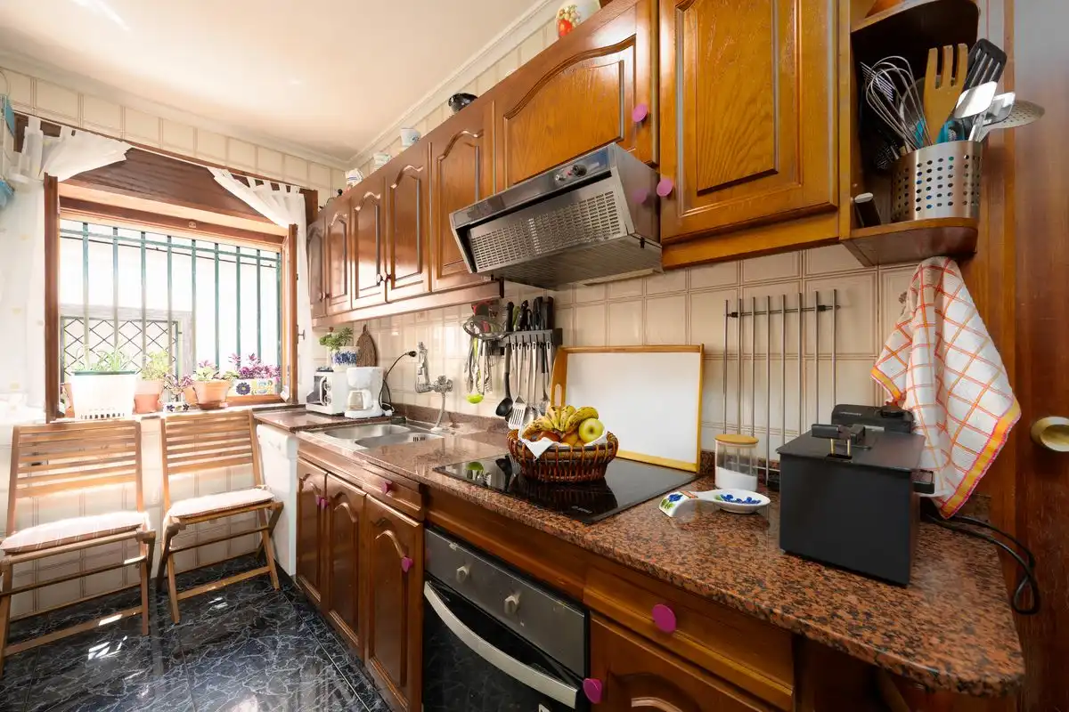 Casa amb terrassa en venda a Carrer Biar, imagen 13