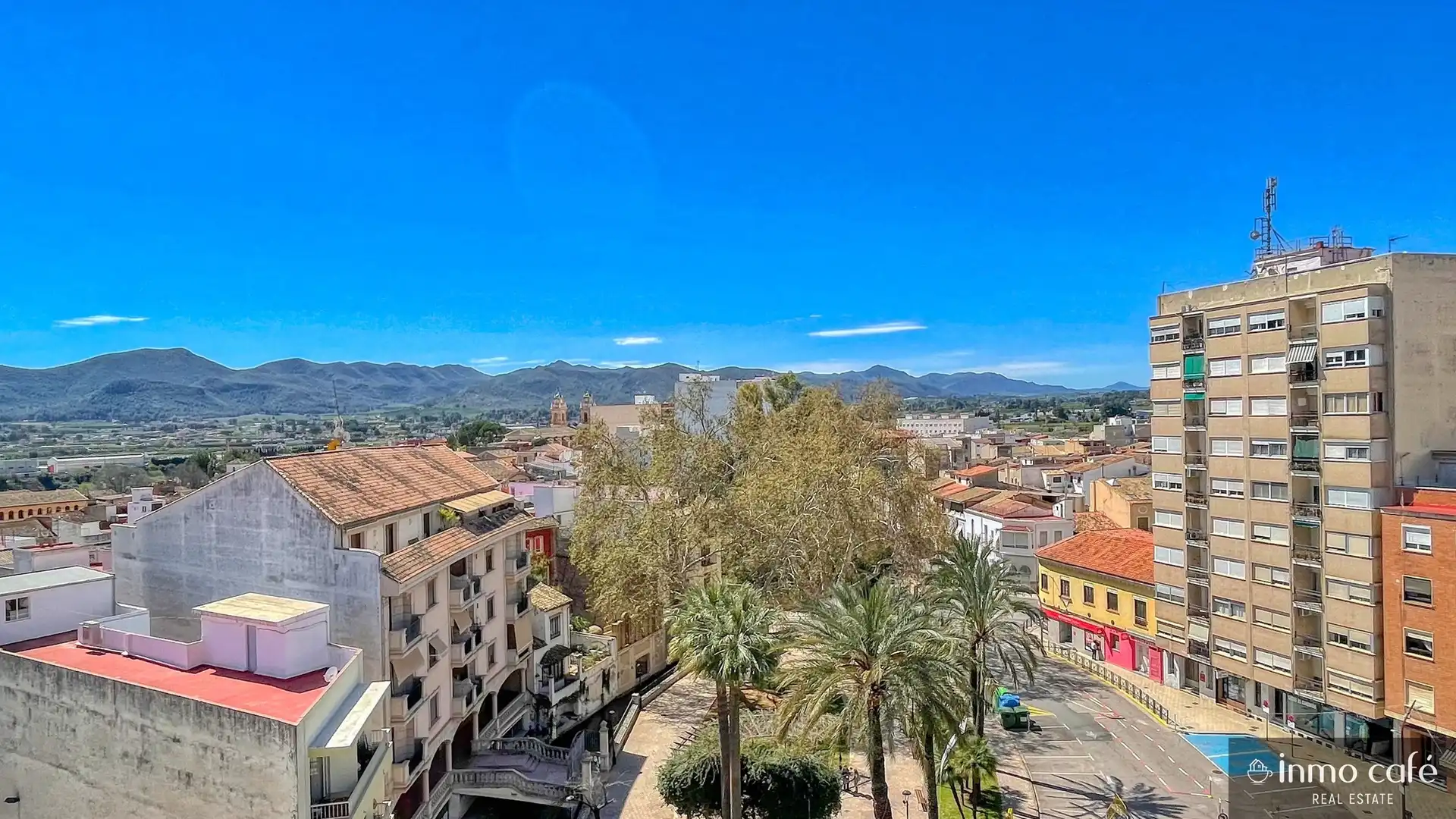 Vista exterior de Piso en venta en Canals