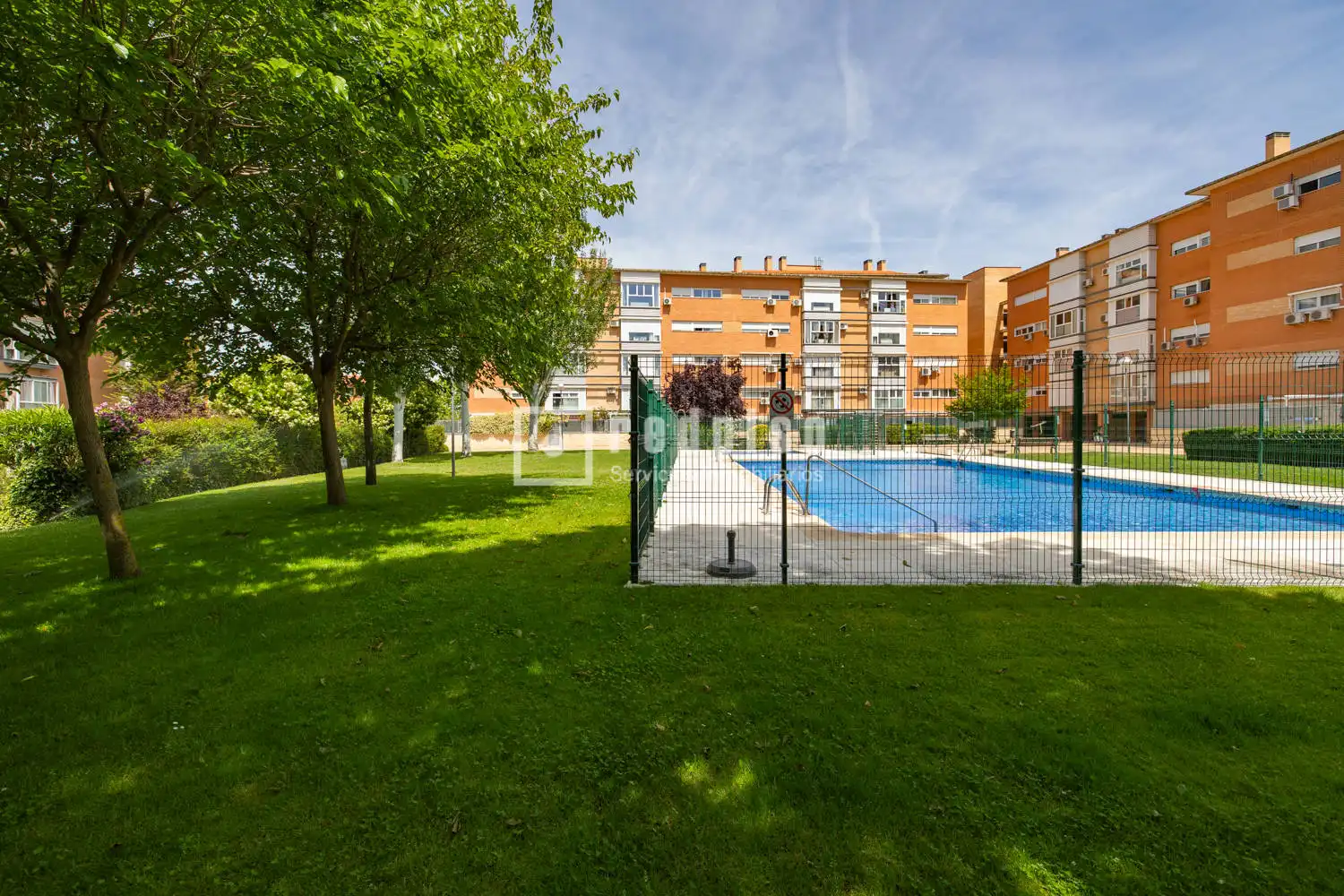 Piscina de Piso en venta en Arganda del Rey con Calefacción, Jardín privado y Parquet