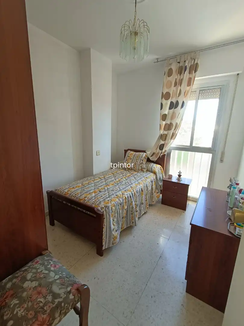 Schlafzimmer von Wohnung zum Verkauf in Cáceres mit Terrasse, Möbliert und Ofen