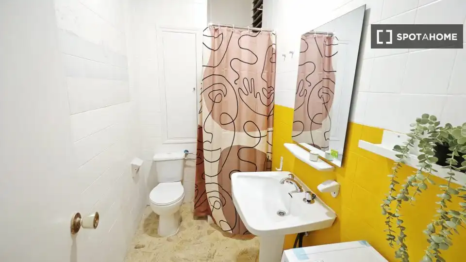 Baño de Piso de alquiler en Cartagena con Aire acondicionado, Calefacción y Amueblado