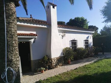 House with pool for sale in Calle Alcalá