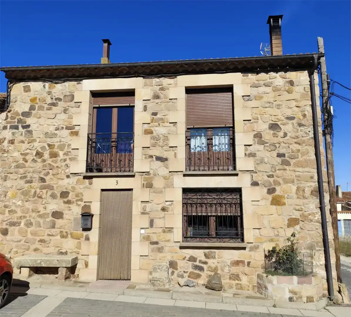 Vista exterior de Casa adosada en venda en Avenida Valladolid - Barriada Yagüe