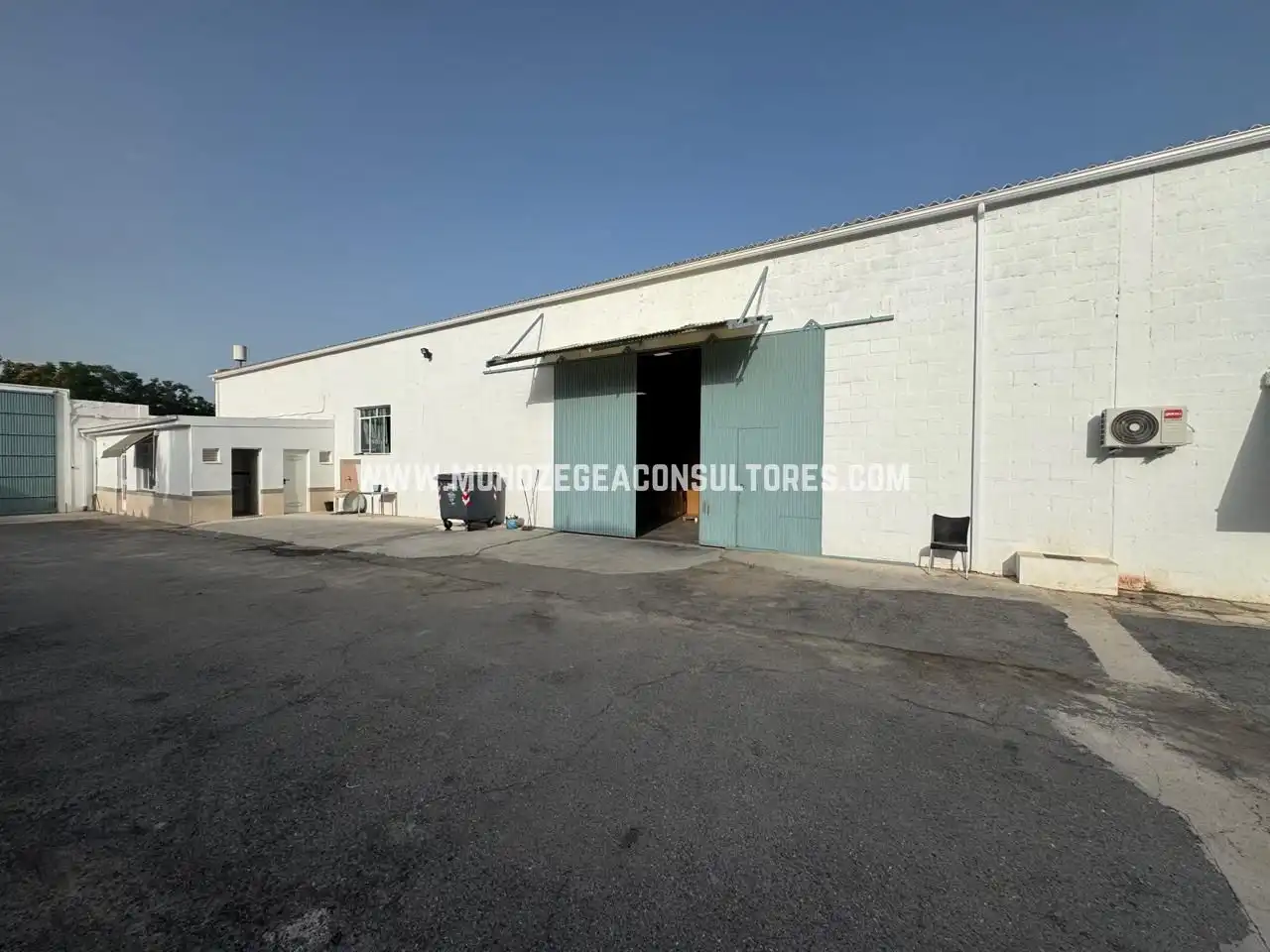 Industrial building to rent in De La Torca, imagen 5