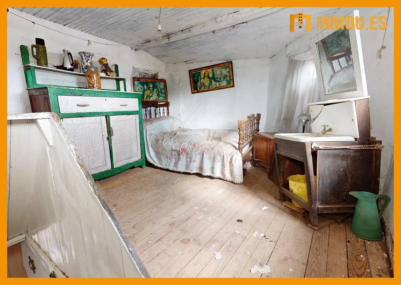 Schlafzimmer von Einfamilien-Reihenhaus zum Verkauf in Celanova mit Privatgarten