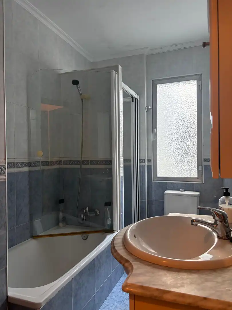 Baño de Piso en venta en Ferrol con Amueblado, Horno y Lavadora