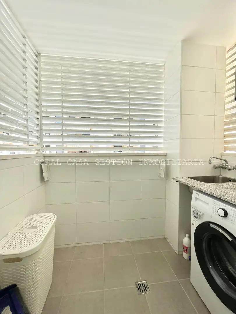 Apartamento de alquiler en V-01, Almenara