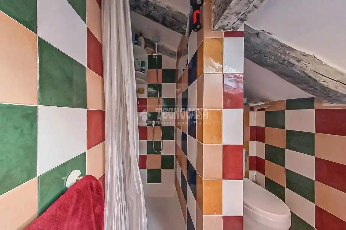 Baño de Ático en venta en Madrid