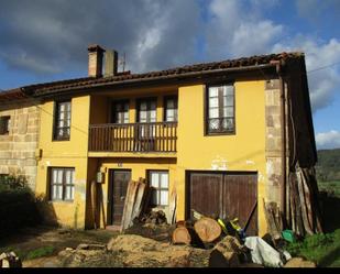 Exterior view of Single-family semi-detached for sale in Piélagos  with Balcony