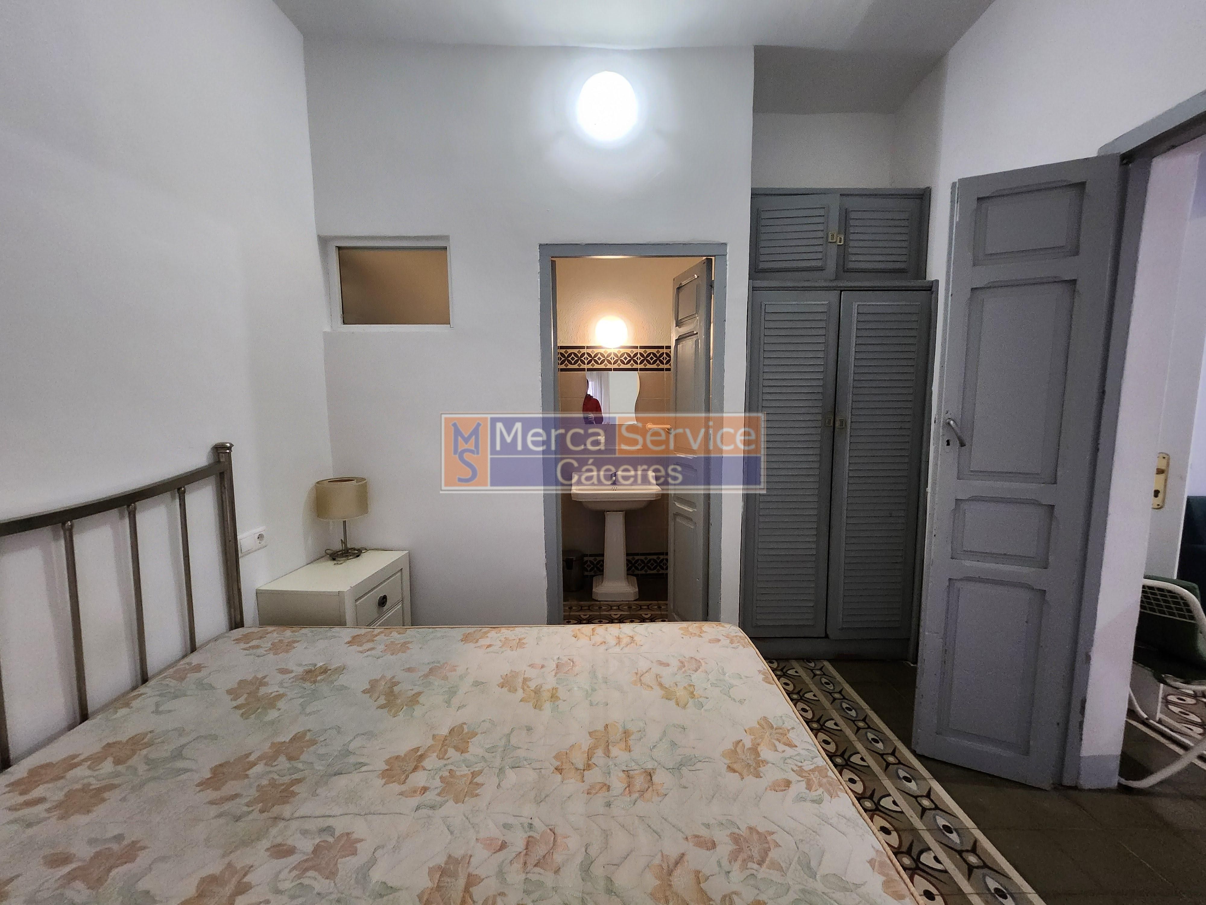Bedroom of Apartment to rent in Cáceres Capital  with Air Conditioner and Furnished