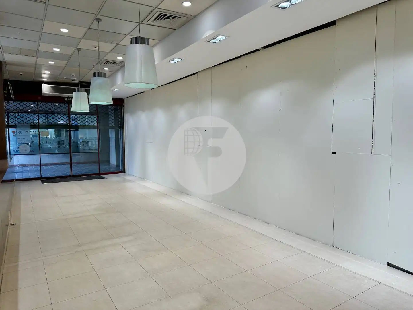 Commercial properties for rent in Barcelona  with Air Conditioner