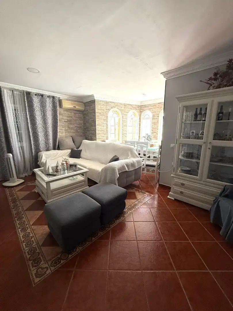 Living room of Houses for sale in El Puerto de Santa María  with Air Conditioner, Private garden and Storage room