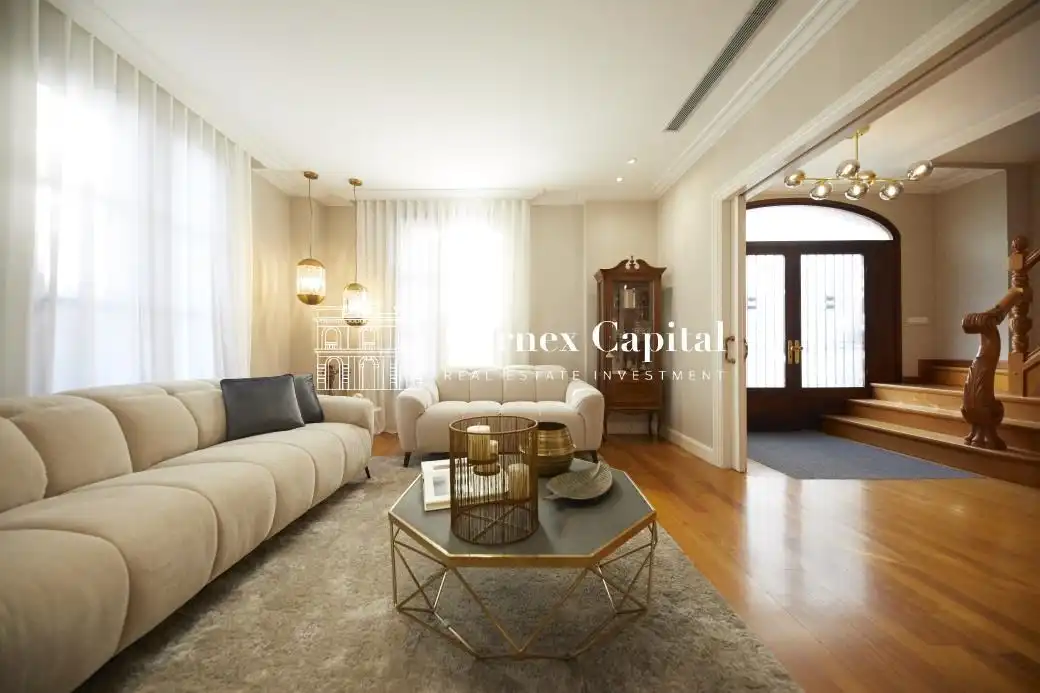 Wohnzimmer von Country house zum Verkauf in Sant Andreu de Llavaneres mit Privatgarten, Terrasse und Schwimmbad