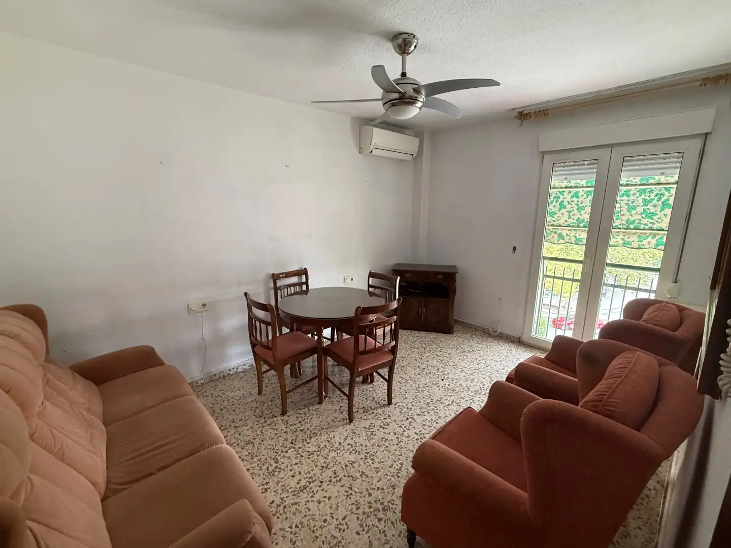 Sala de estar de Piso en venta en  Granada Capital con Aire acondicionado y Balcón