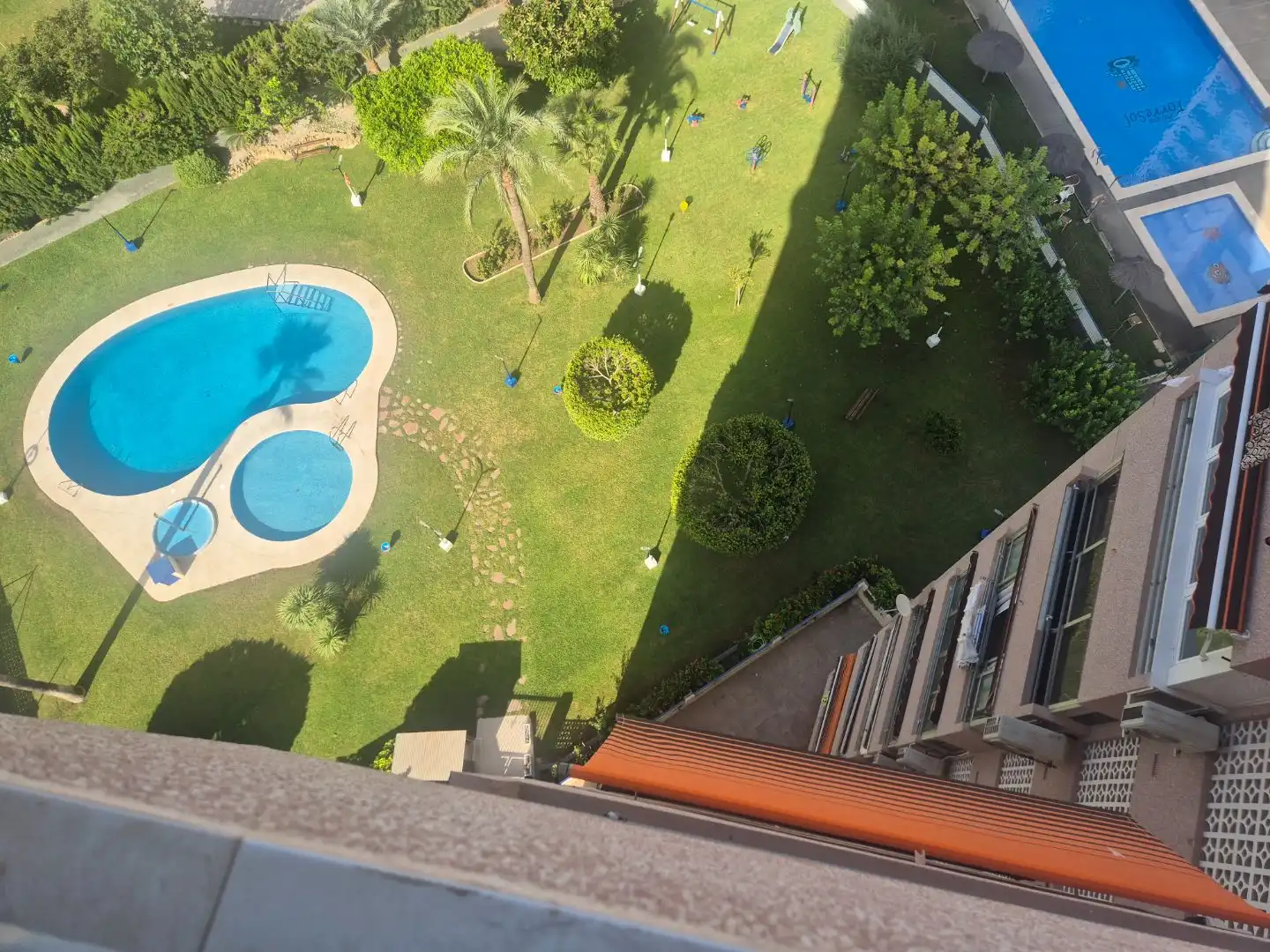 Apartament amb piscina en venda a Avd juan fuster zaragoza 15