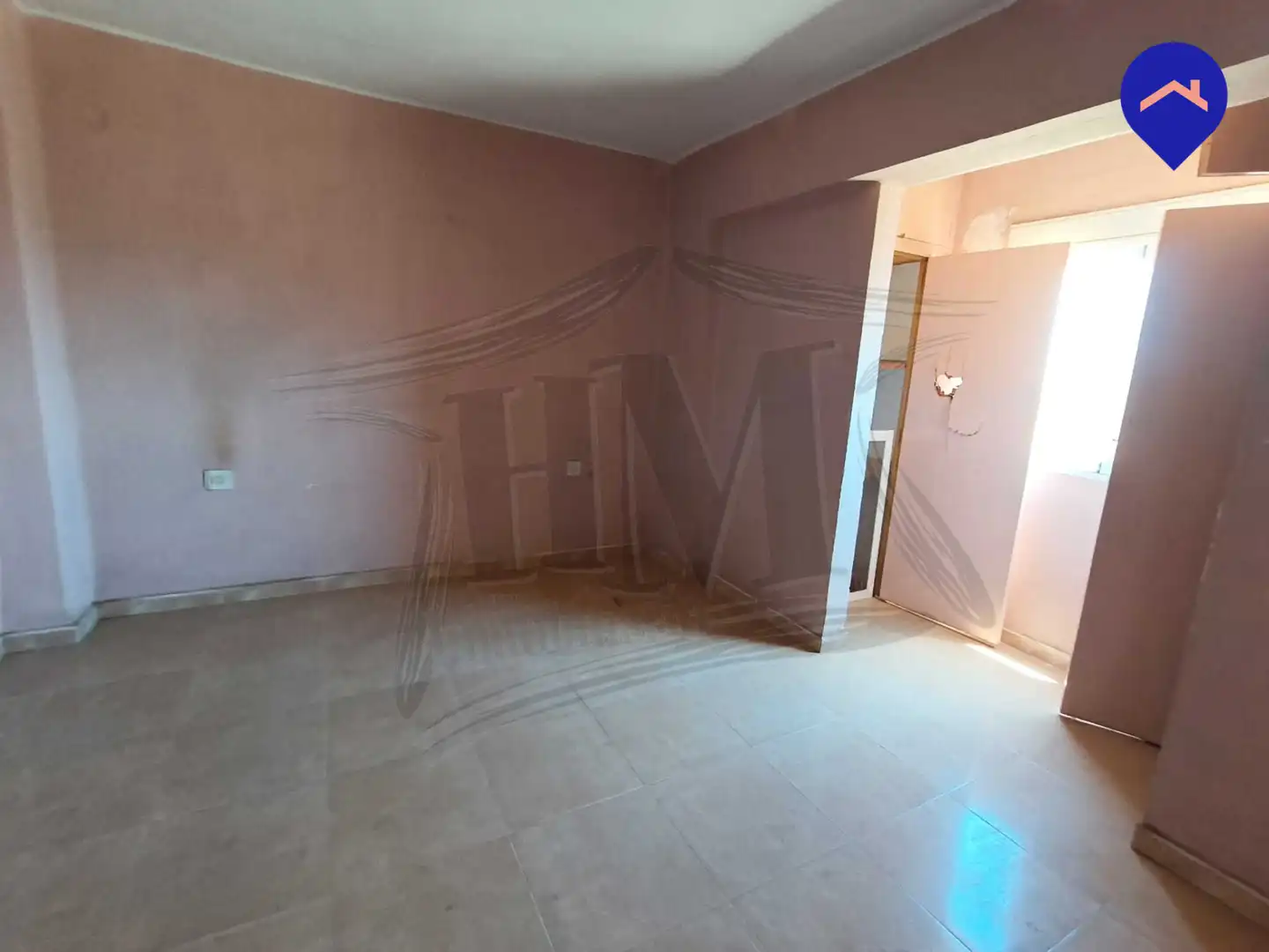 Piso en venta en Valencia con Calefacción, Terraza y Alarma